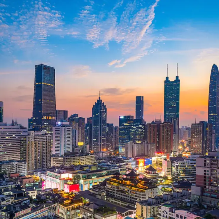 The Hong Kong Connection: Mastering the Luohu Border Crossing from Chengguo Hotel