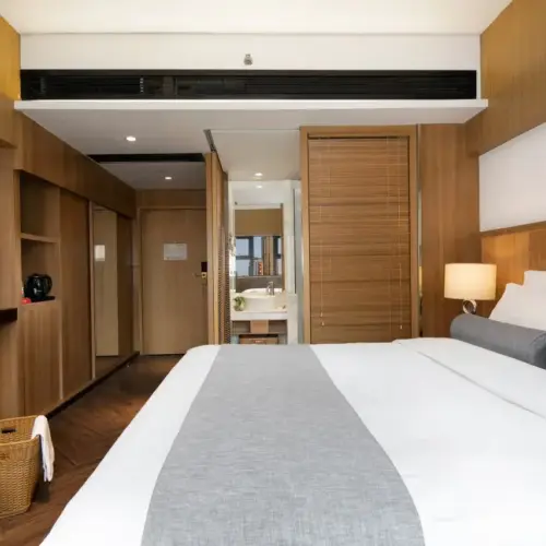 Modisches Doppelzimmer (Kung-Fu-Teeservice)