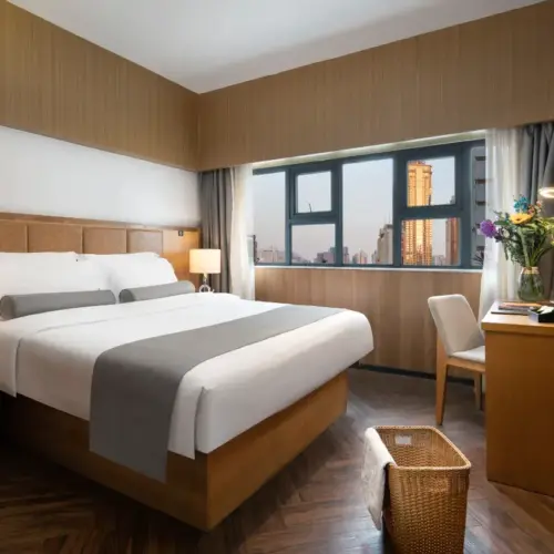 Modisches Doppelzimmer (Kung-Fu-Teeservice)